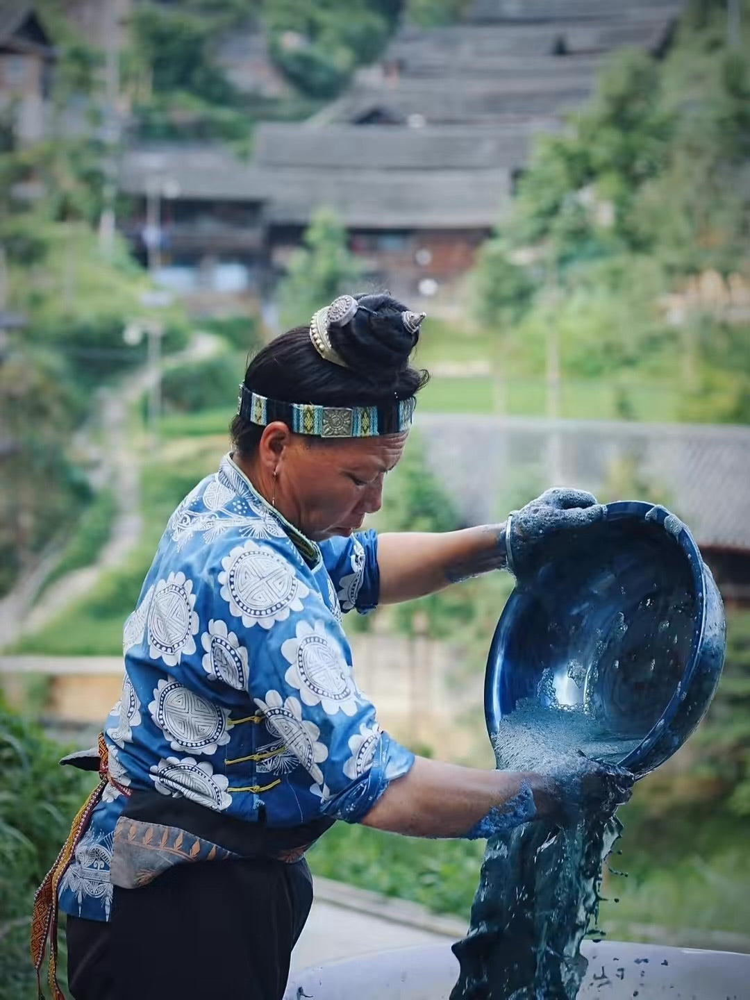Embroidtale Canvas Bag Hand-Dyed Indigo Batik by the Ethnic Miao Tribe