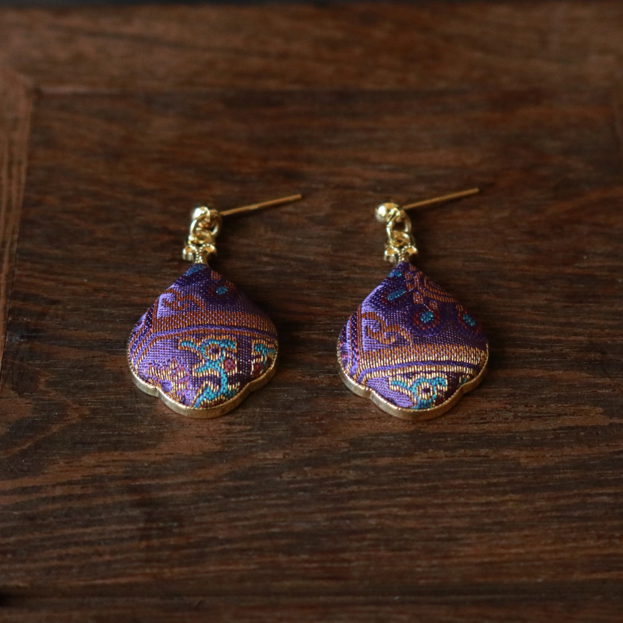 Hand Weaved Silk Hair Clip and Matching Earrings