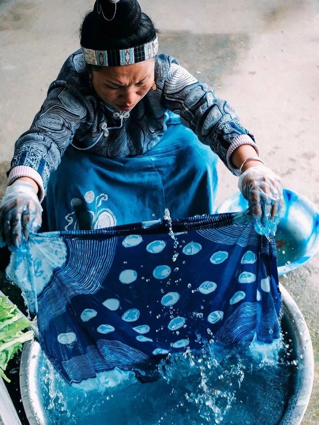 Embroidtale Canvas Bag Hand-Dyed Indigo Batik by the Ethnic Miao Tribe
