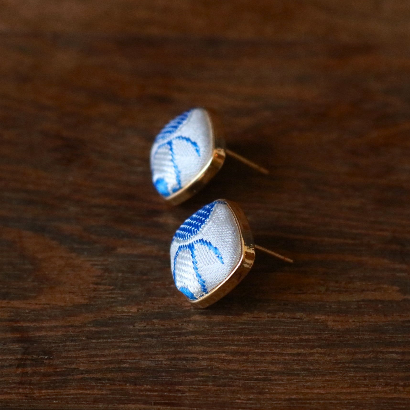 Hand Weaved Silk Hair Clip and Matching Ear Studs